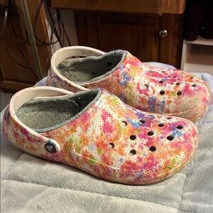EUC Colorful Tie-Dye Clogs/Fluffy Lining Sz. 10